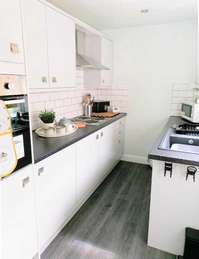 Sunset House - Whitby Townhouse Near The Sea Sleeps 8 Villa Buitenkant foto